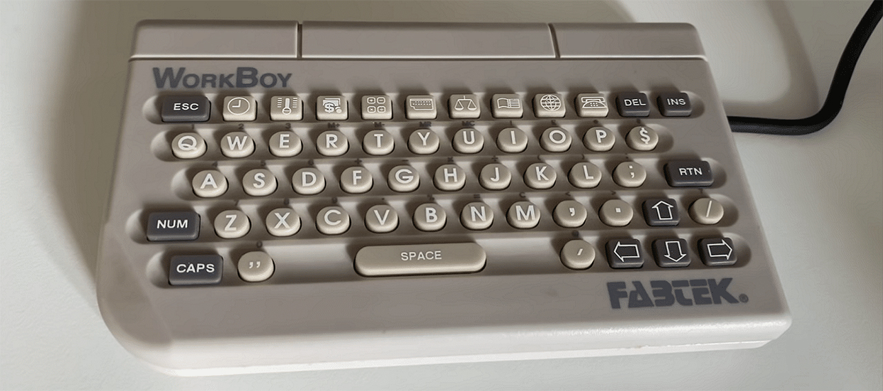 Game Boy Periférico nunca lançado aparece na internet depois de 28 anos