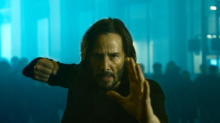 Keanu Reeves retorna ao papel de Neo no primeiro trailer oficial de Matrix Resurrections