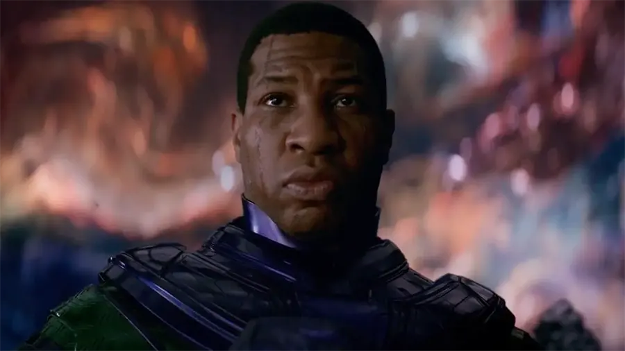 Jonathan Majors como Kang, O Conquistador