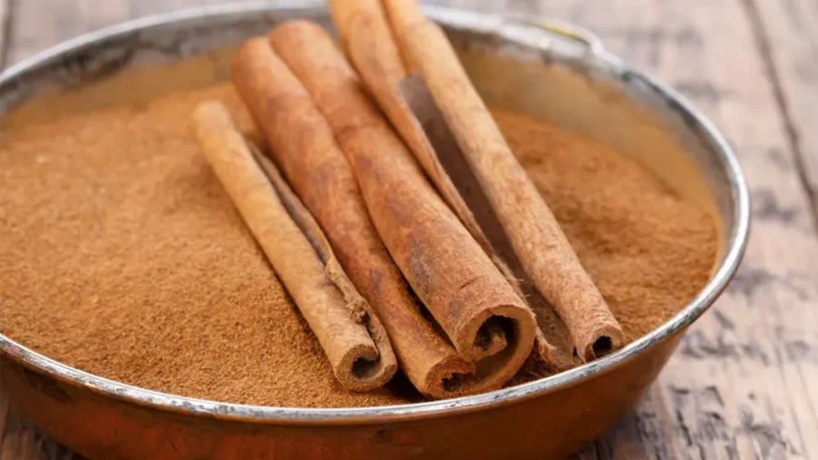 Cientistas descobrem componente na canela que tem a capacidade de estimular o crescimento capilar