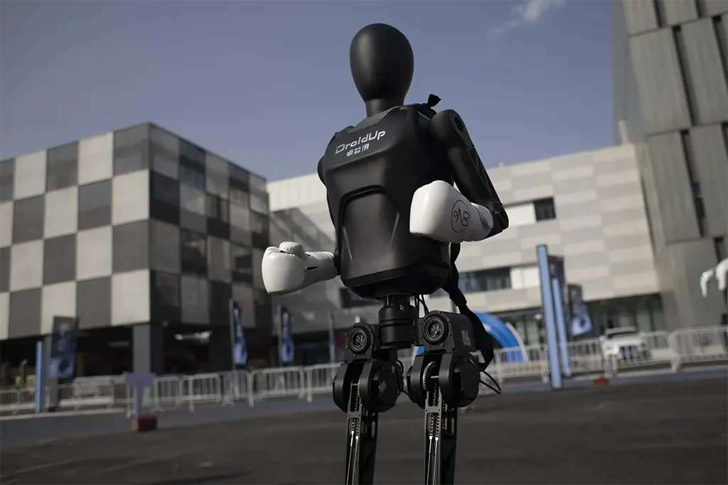 robôs correndo meia maratona de Yizhuang