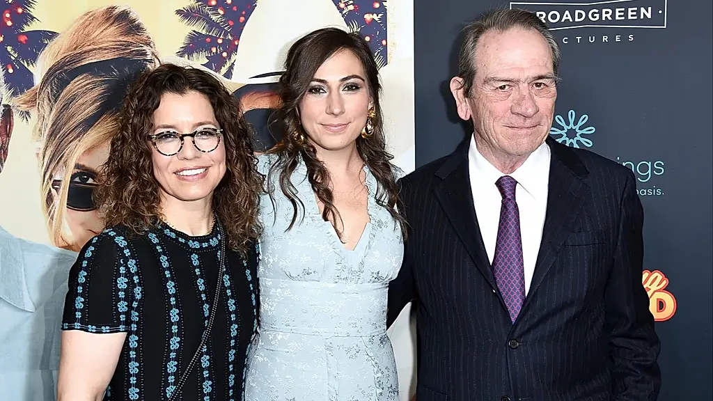 Victoria Kafka Jones, filha de Tommy Lee Jones