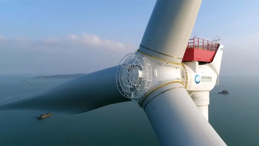 China coloca em operação maior turbina eólica marinha do mundo capaz de abastecer 55 mil residências por ano