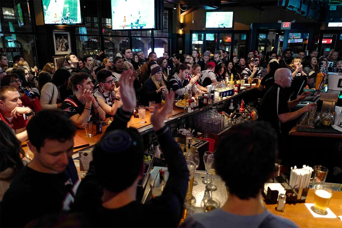 bares e restaurantes lotados para a final do super bowl