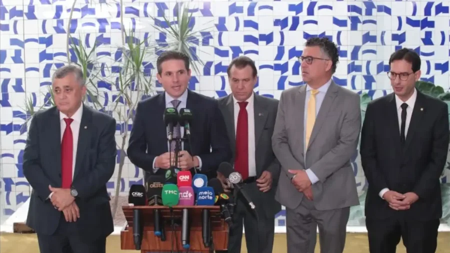 Câmara aprova PEC que reduz jornada de trabalho para 40 horas e acaba com escala 6×1