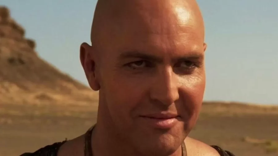 Retorno de Arnold Vosloo em “A Múmia 4” reforça expectativa por reunião do elenco original da saga